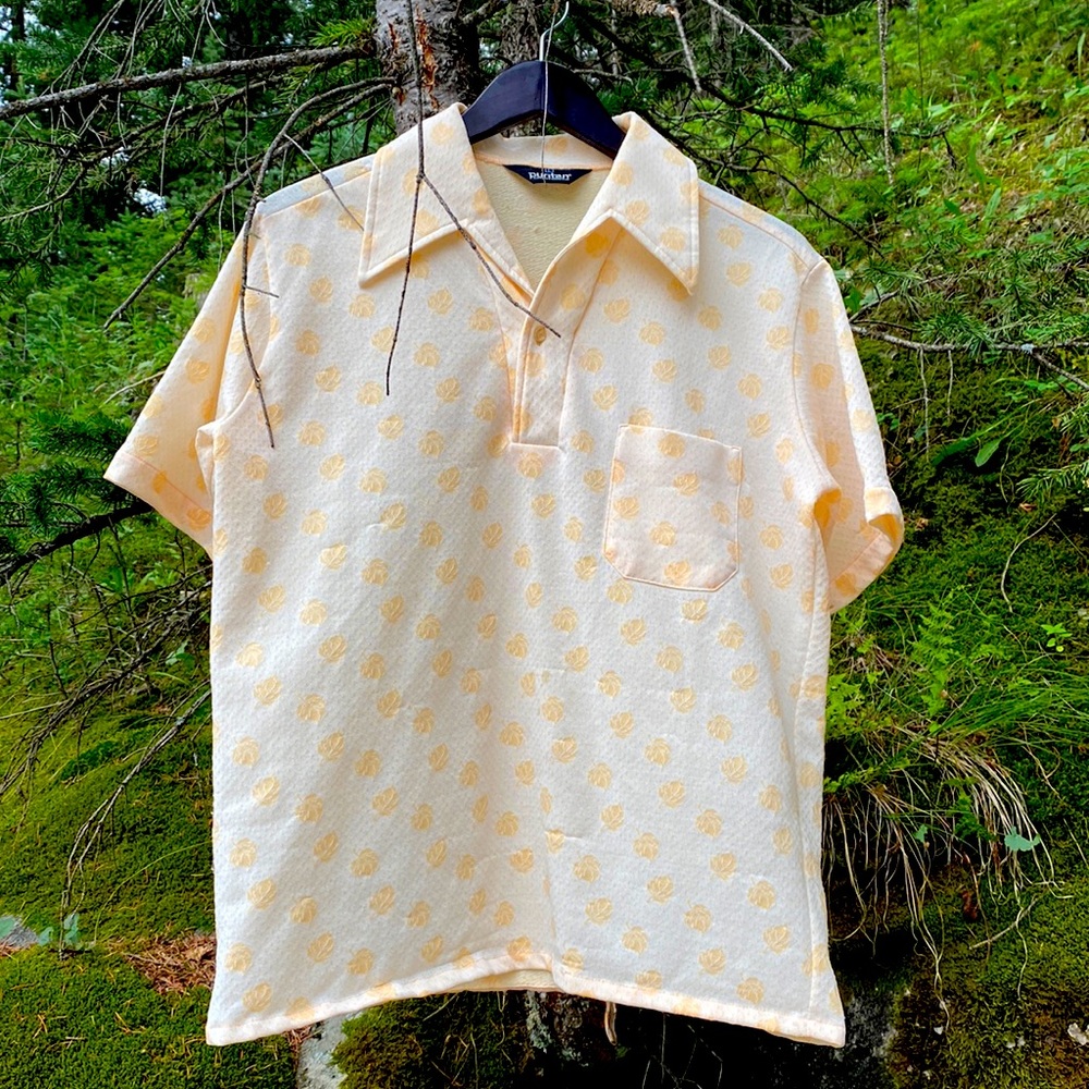 Retro yellow leaf print short sleeve 1/2 button down